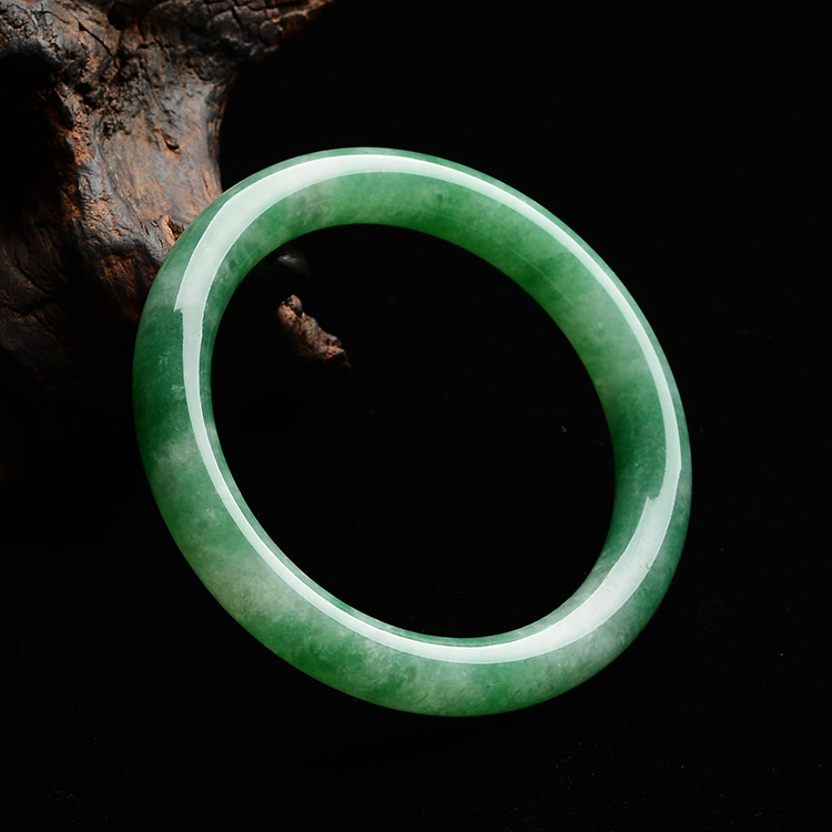 (超值推荐)糯冰种翠色圆条手镯(58.6mm)