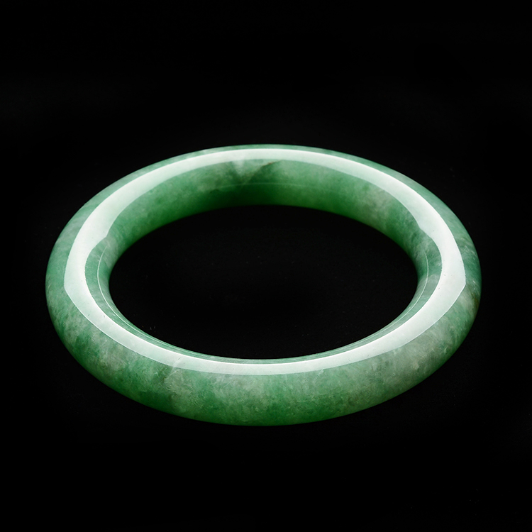 (超值推荐)糯冰种翠色圆条手镯(58.3mm)