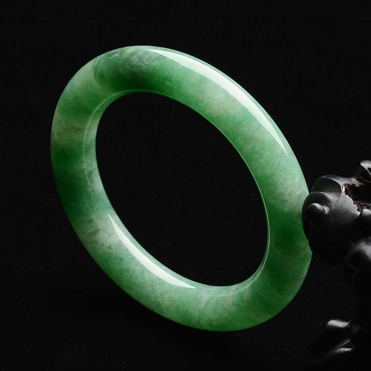 (超值推荐)糯冰种翠色圆条手镯(58.3mm)