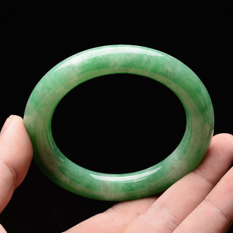 (超值推荐)糯冰种翠色圆条手镯(58.3mm)