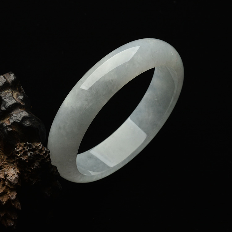 糯冰种淡晴水手镯（58mm）
