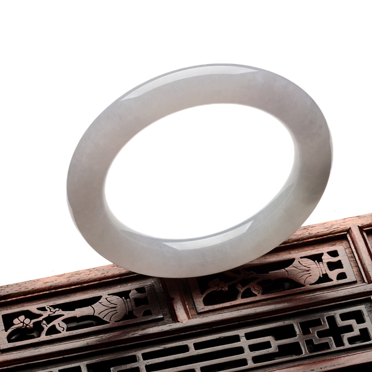 （超值推荐）糯冰种淡紫罗兰圆条手镯（58.7mm）