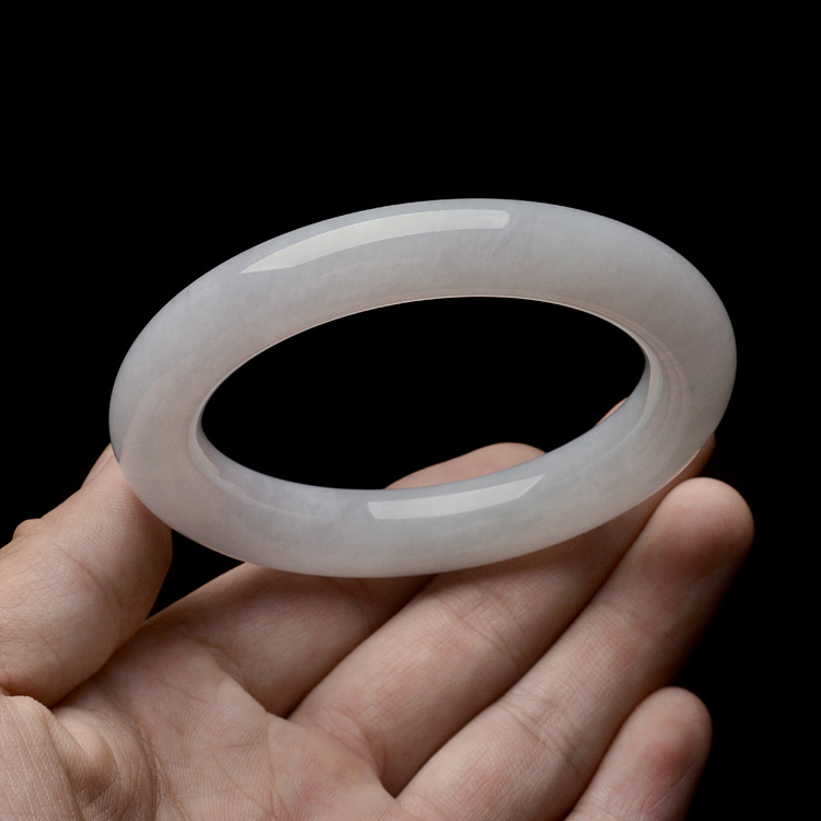 （超值推荐）糯冰种淡紫罗兰圆条手镯（58.7mm）