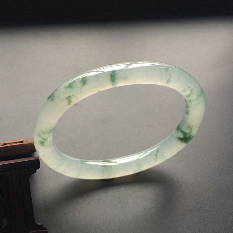 冰种飘花圆条贵妃镯(58.5mm-51mm)