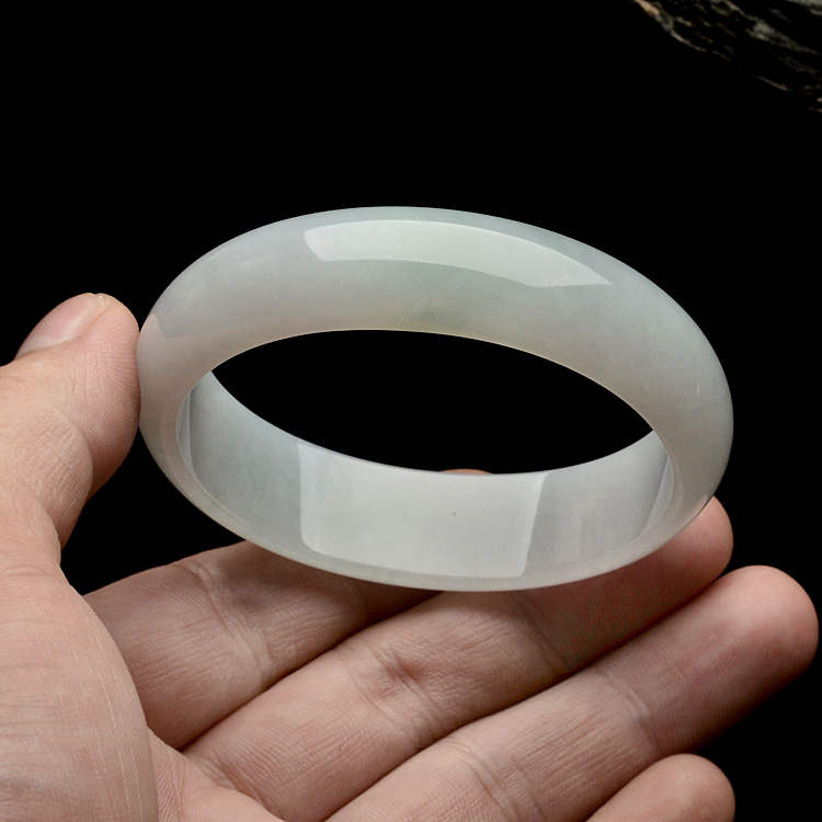 （超值推荐）糯冰种晴水贵妃镯（53.3mm-48.5mm）