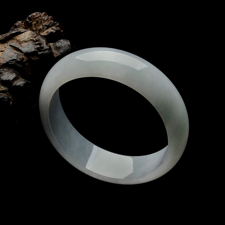 （超值推荐）糯冰种晴水贵妃镯（53.3mm-48.5mm）