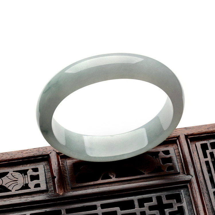 （超值推荐）糯冰种晴水飘花贵妃镯（54.3mm-49.2mm）