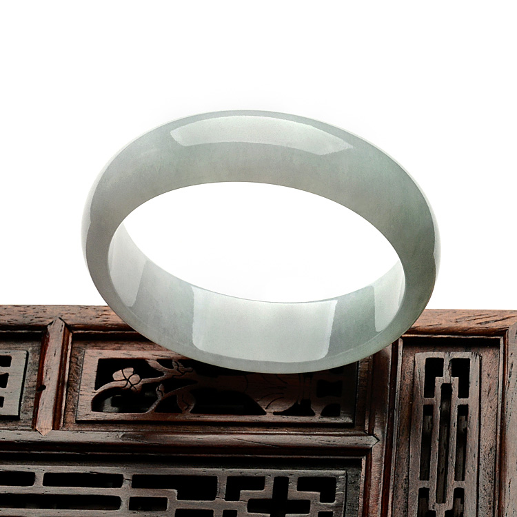 （超值推荐）糯冰种晴水贵妃镯（52mm-48mm）