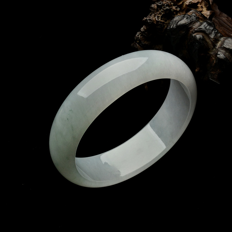 （超值推荐）糯冰种晴水贵妃镯（52mm-48mm）