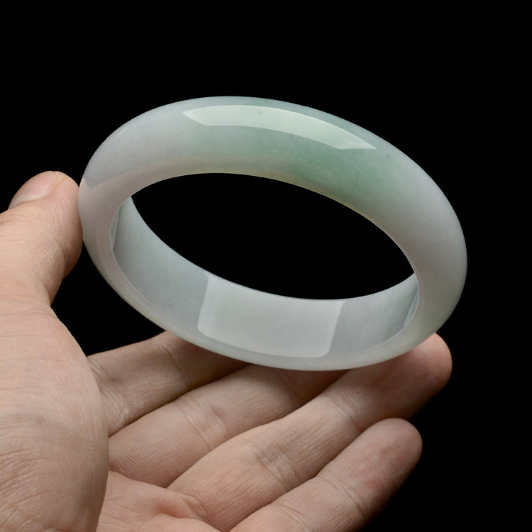 （超值推荐）糯冰种晴水手镯（59.6mm）