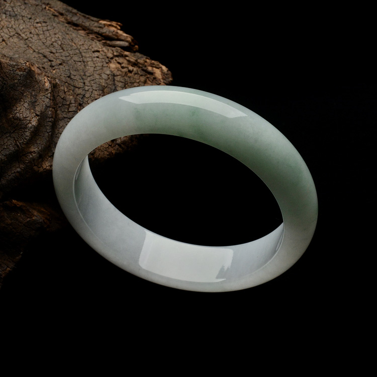 （超值推荐）糯冰种晴水手镯（58.2mm）