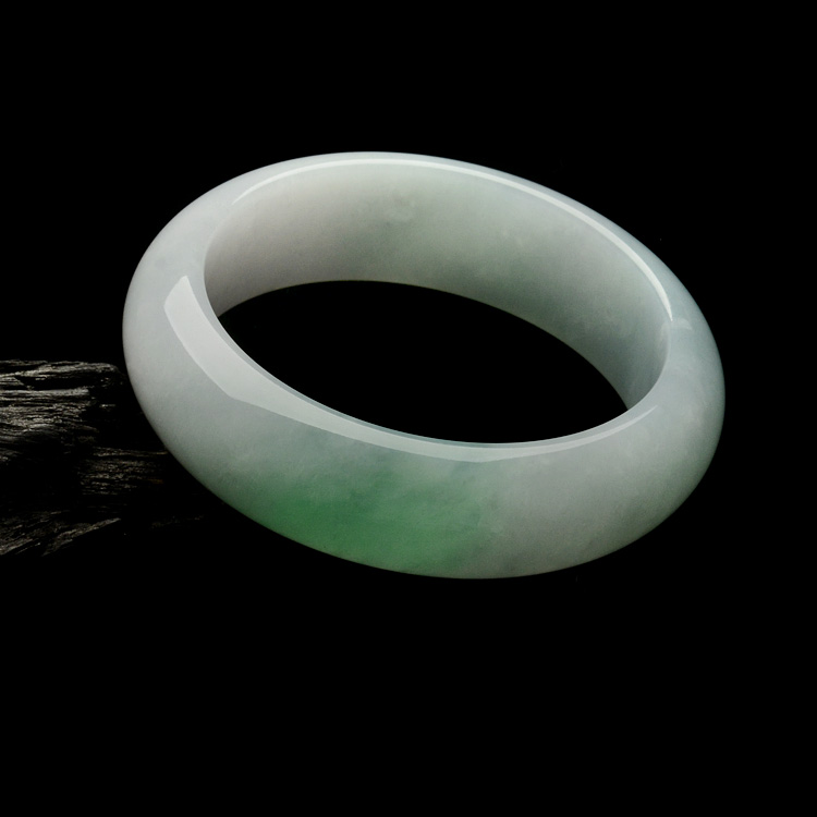 糯冰种飘翠手镯（53.6mm）