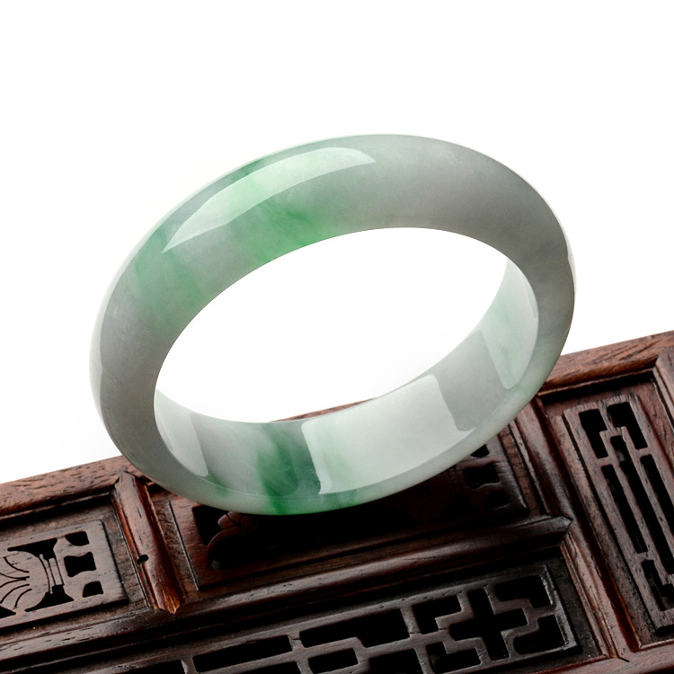 糯冰种飘翠手镯（56.5mm）