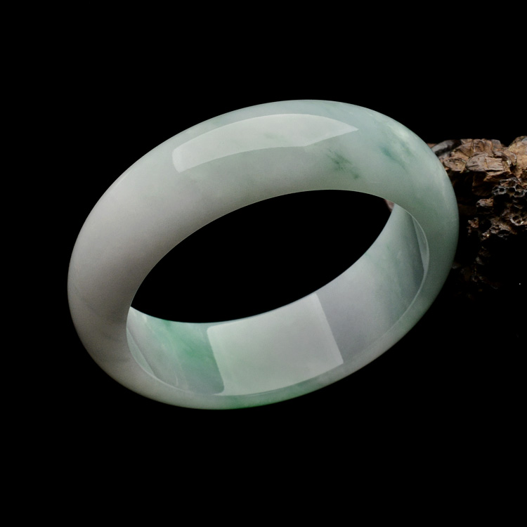 糯冰种飘翠手镯（56.3mm）