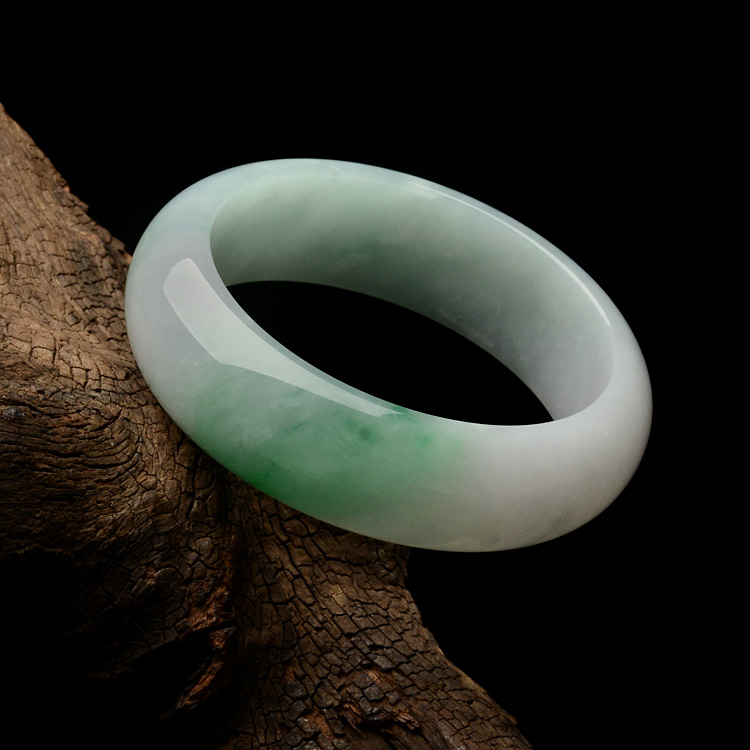 糯冰种飘翠手镯（56.3mm）
