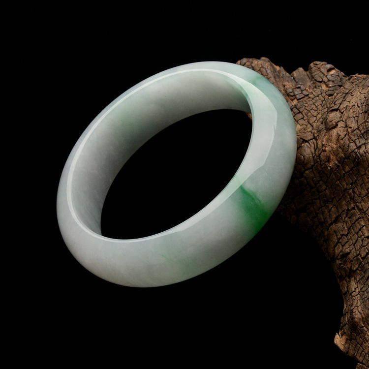 糯冰种飘翠手镯（55.5mm）