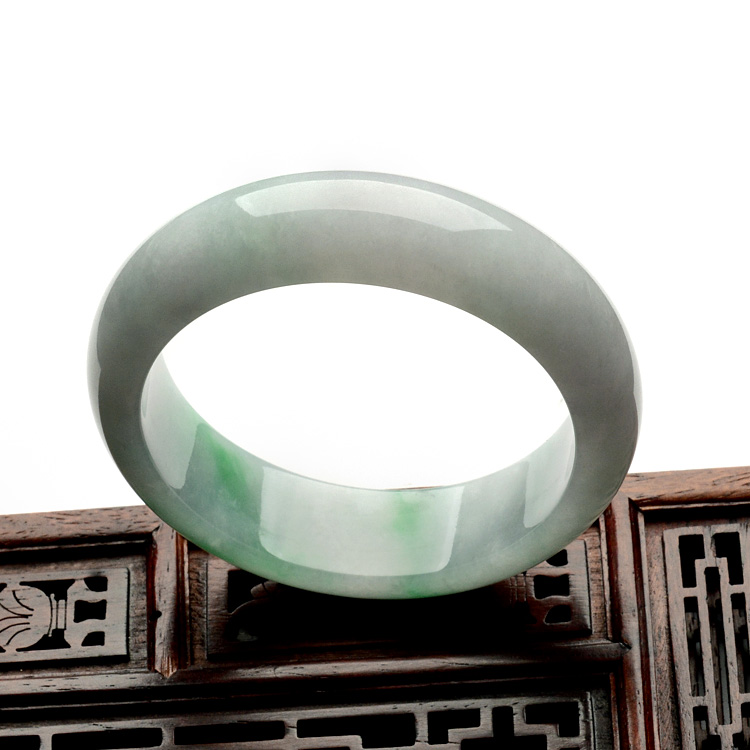 糯冰种飘翠手镯（55.5mm）