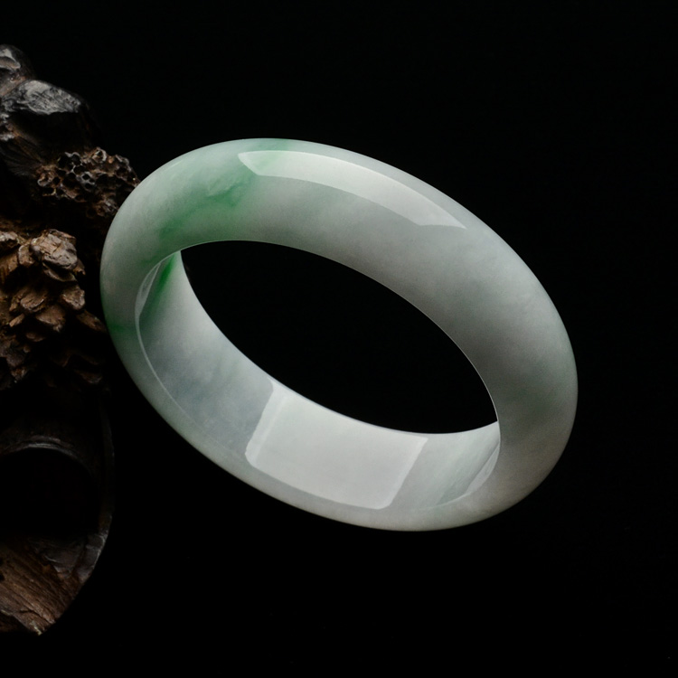 糯冰种飘翠手镯（55.5mm）