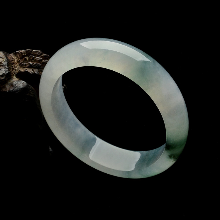 （超值推荐）冰种飘花贵妃镯（58.2mm-50.7mm ）