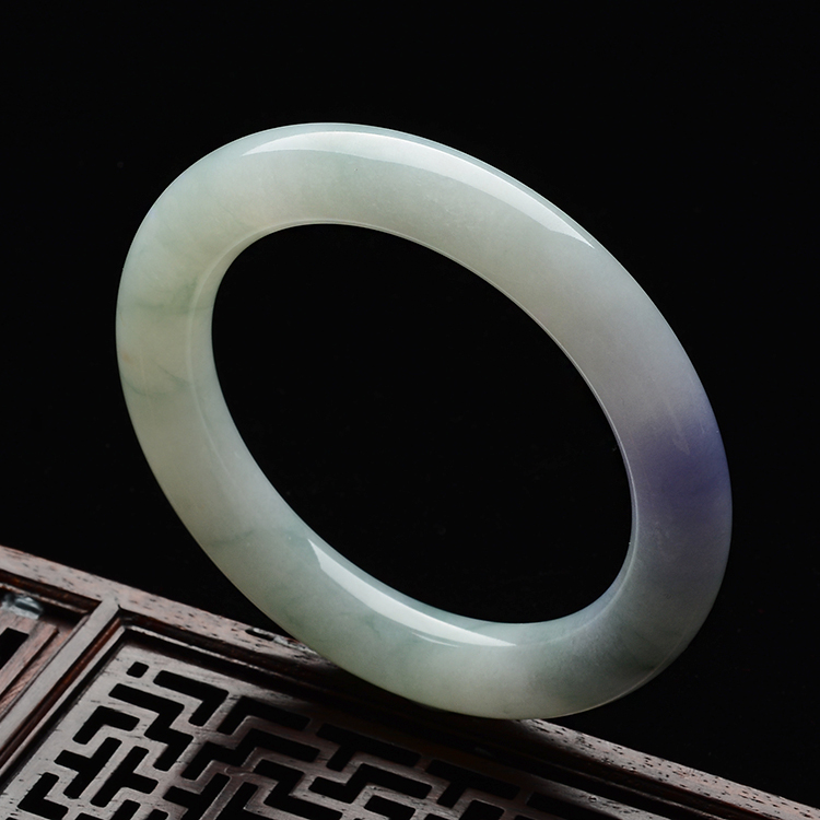 糯冰种飘花带紫罗兰圆条手镯(58.6mm)
