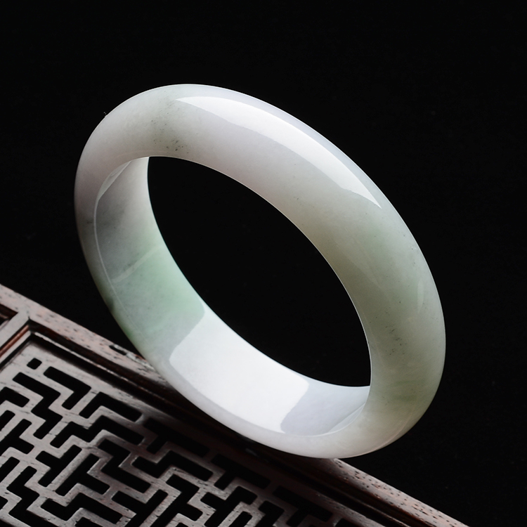 糯冰种淡紫罗兰带晴水手镯(59.8mm)