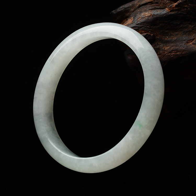 糯冰种晴水贵妃镯(57mm-49mm)