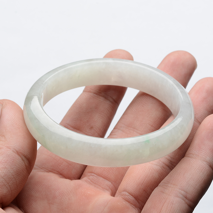 糯冰种晴水贵妃镯(57mm-49mm)