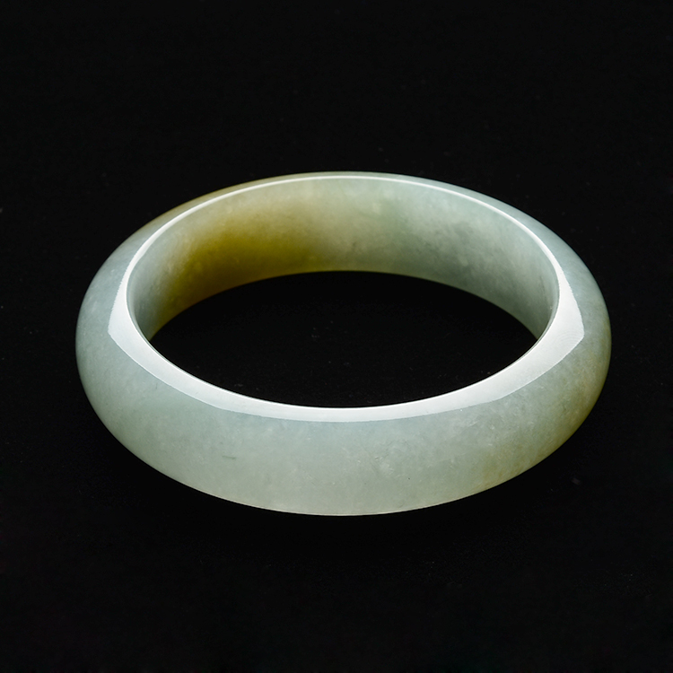 (超值推荐)糯冰种黄翡带晴水手镯(60.1mm)
