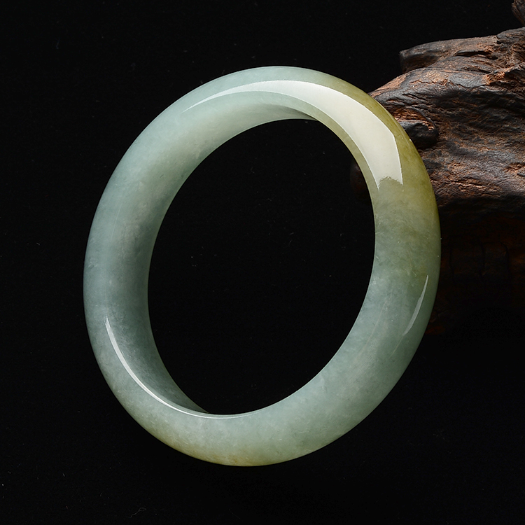 (超值推荐)糯冰种黄翡带晴水手镯(60.1mm)