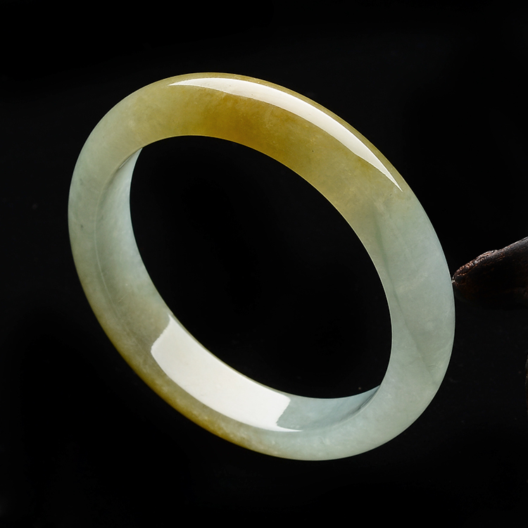 (超值推荐)糯冰种黄翡带晴水手镯(55.7mm)