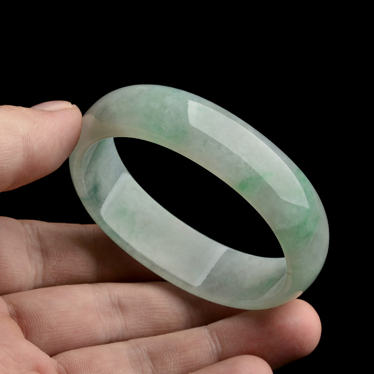 （超值推荐）糯冰种飘花贵妃镯（53.5mm-44.7mm）
