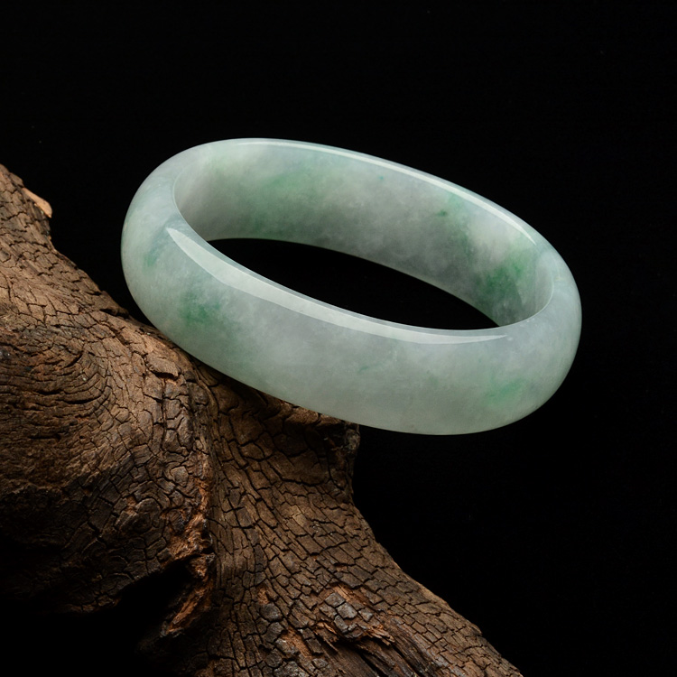 （超值推荐）糯冰种飘花贵妃镯（53.5mm-44.7mm）