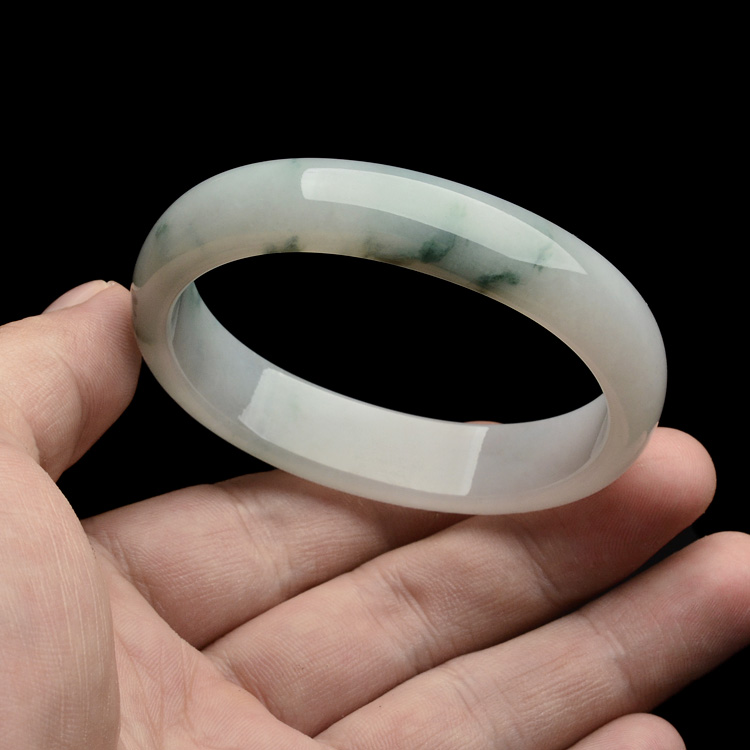 （超值推荐）糯冰种飘花贵妃镯（54.5mm-46.5mm）