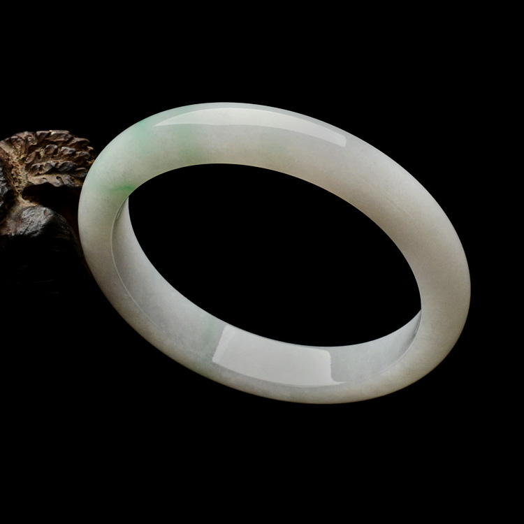 （超值推荐）糯冰种略飘翠手镯（60mm）