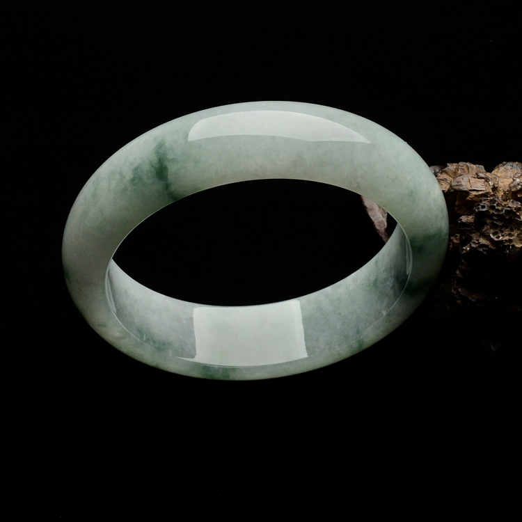 （超值推荐）糯冰种飘花手镯（58.6mm）