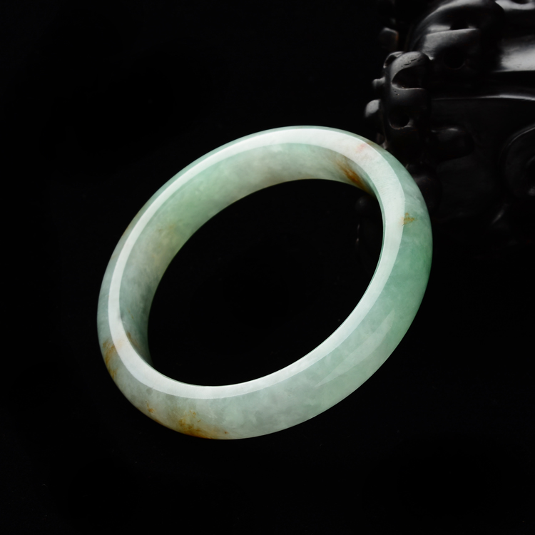 糯冰种豆绿带黄翡(52.2mm)