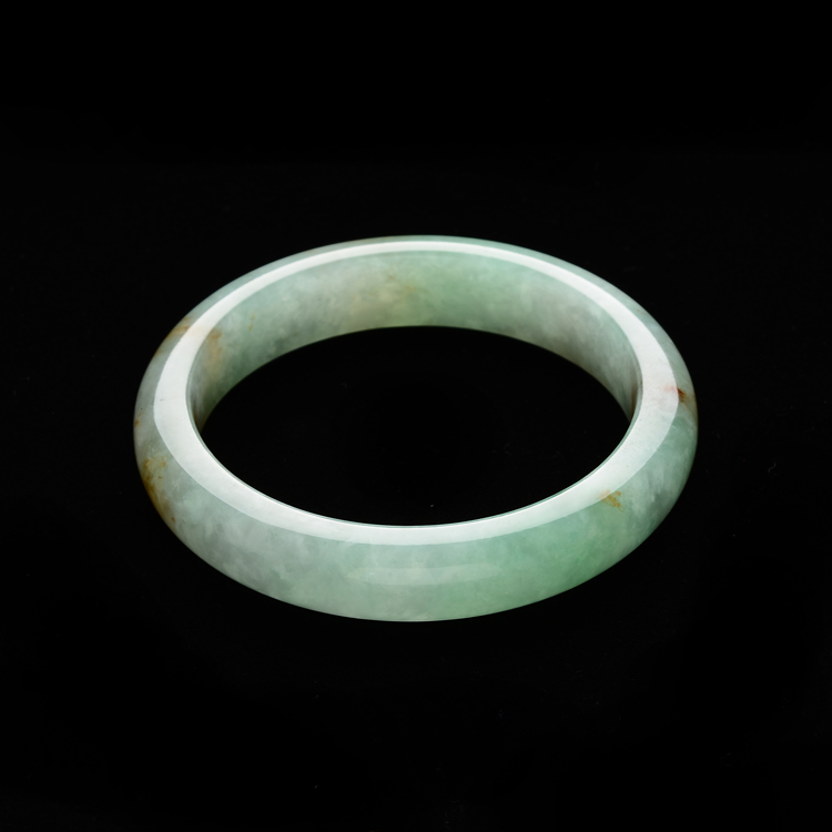 糯冰种豆绿带黄翡(52.2mm)