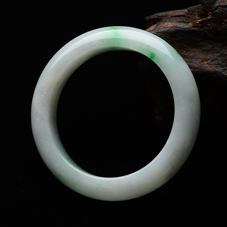 糯冰种略飘翠手镯(58.7mm)