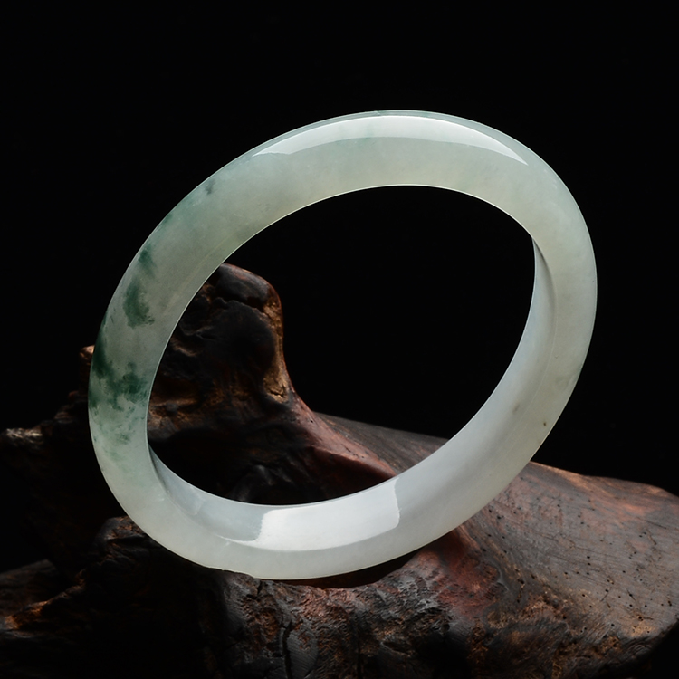 糯冰种飘花贵妃镯(54.8mm-47.9mm)