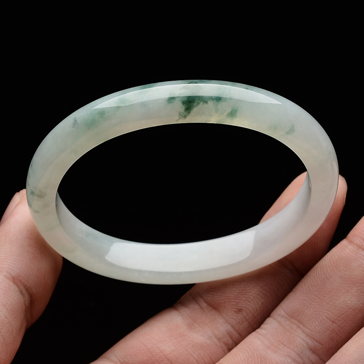 糯冰种飘花贵妃镯(54.8mm-47.9mm)
