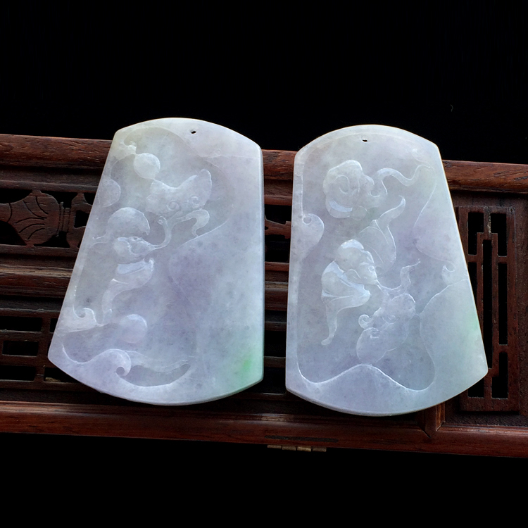 糯冰种淡春带彩仿古龙凤牌挂件（一对）