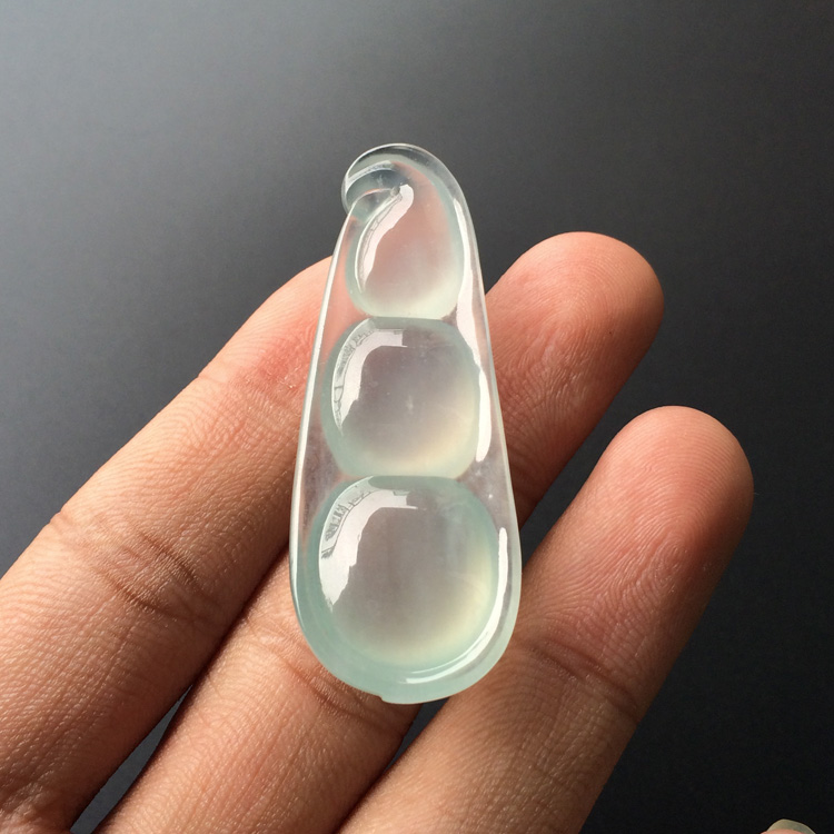(超值推荐)冰种晴水四季豆挂件