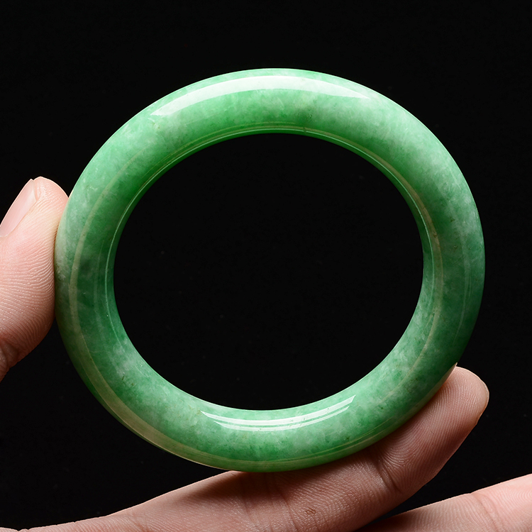 (超值推荐)糯冰种翠色圆条手镯(55.5mm)