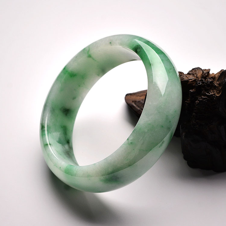 （超值推荐）糯冰种飘翠手镯（59mm）