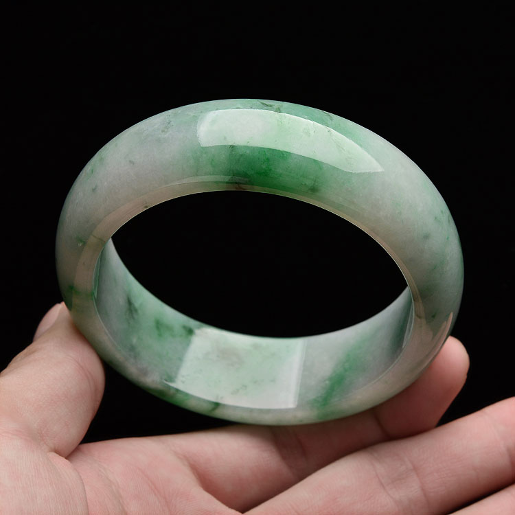 （超值推荐）糯冰种飘翠手镯（59mm）