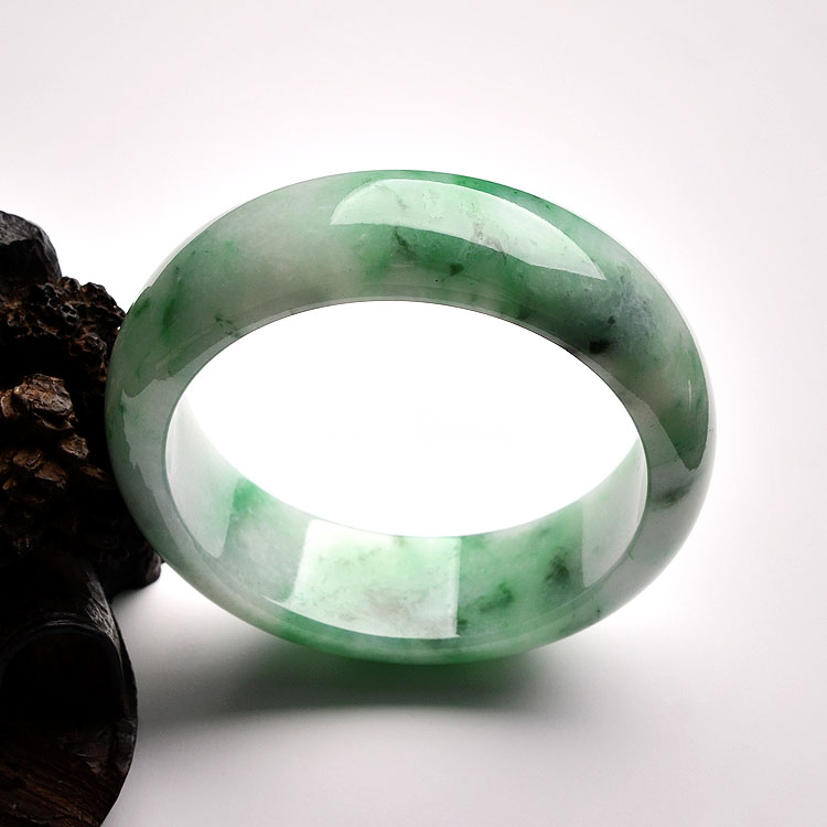 （超值推荐）糯冰种飘翠手镯（59mm）