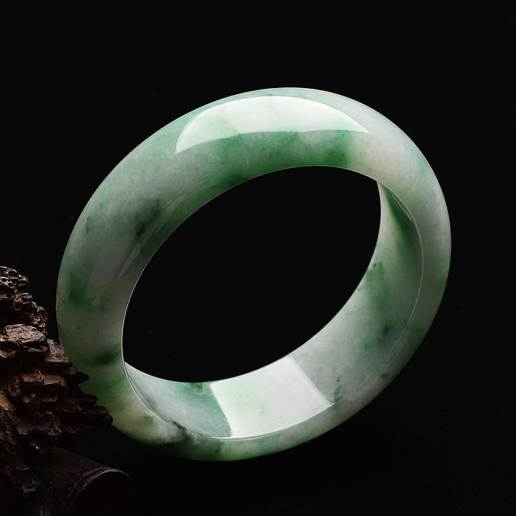 （超值推荐）糯冰种飘翠手镯（59mm）