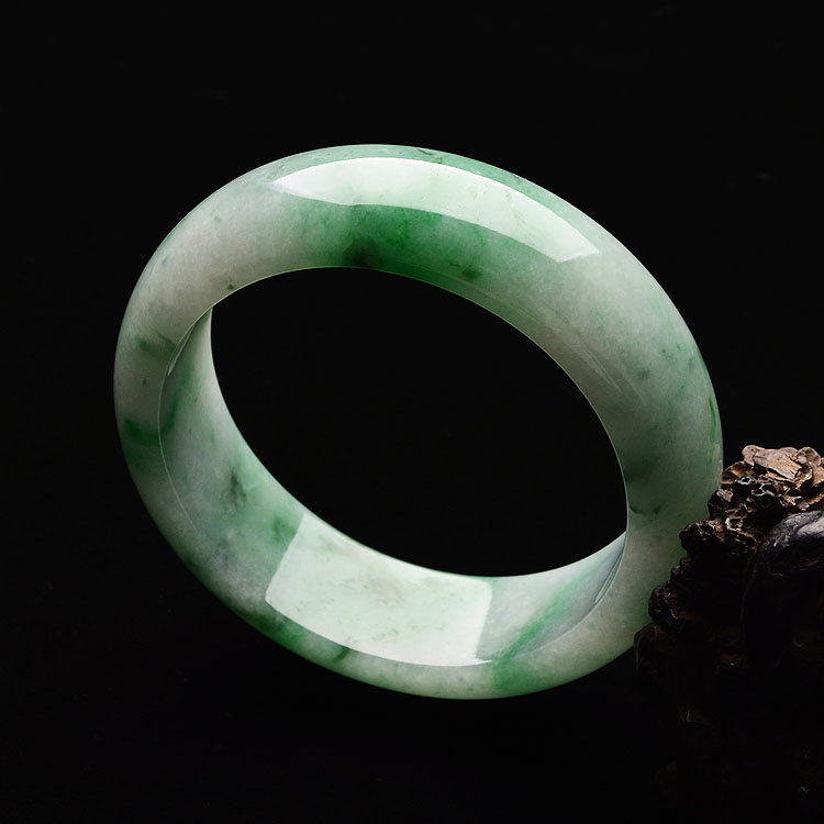 （超值推荐）糯冰种飘翠手镯（59mm）
