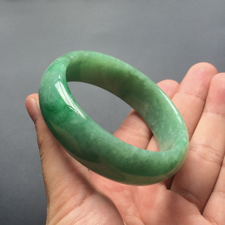 糯冰种晴水略飘翠手镯(58.6mm）