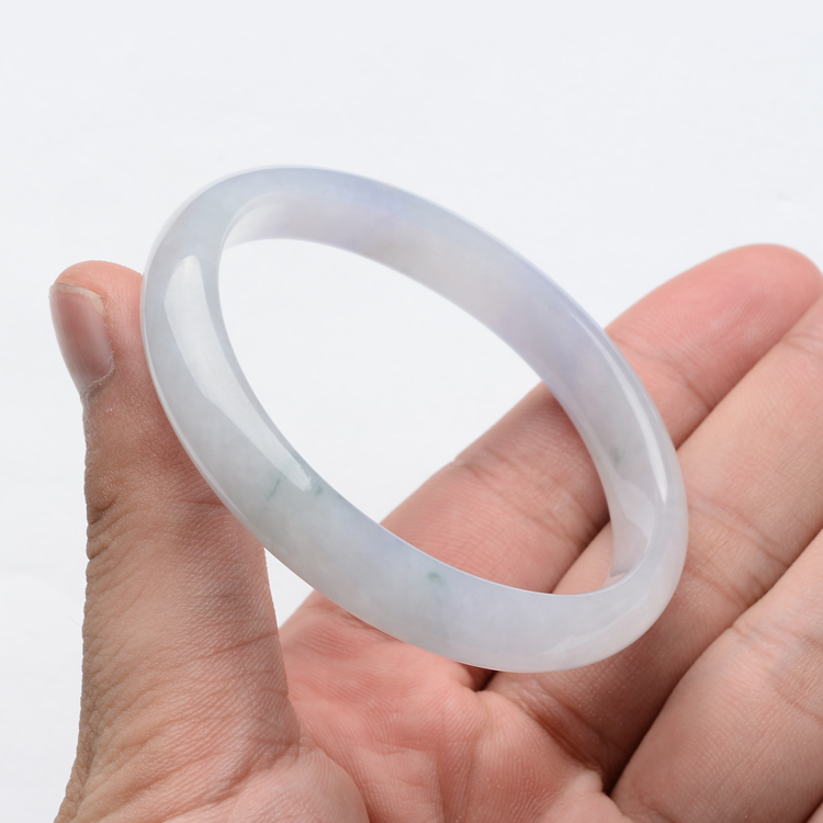 糯冰种淡紫罗兰飘花贵妃镯(52.8mm-45.5mm）